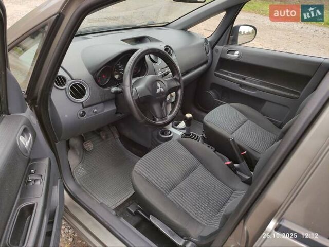 Міцубісі Кольт 2008 у Первомайськ на Automoto.ua Сірий Міцубісі Кольт, об'ємом двигуна 1.33 л та пробігом 188 тис. км за 4000 $, фото 36 на Automoto.ua