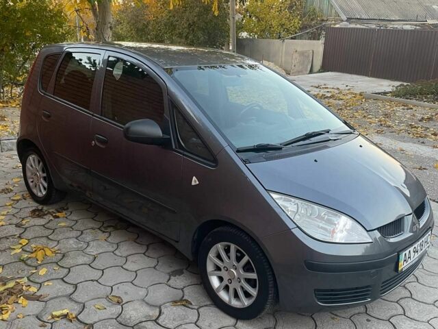 Сірий Міцубісі Кольт, об'ємом двигуна 1.3 л та пробігом 266 тис. км за 3600 $, фото 1 на Automoto.ua