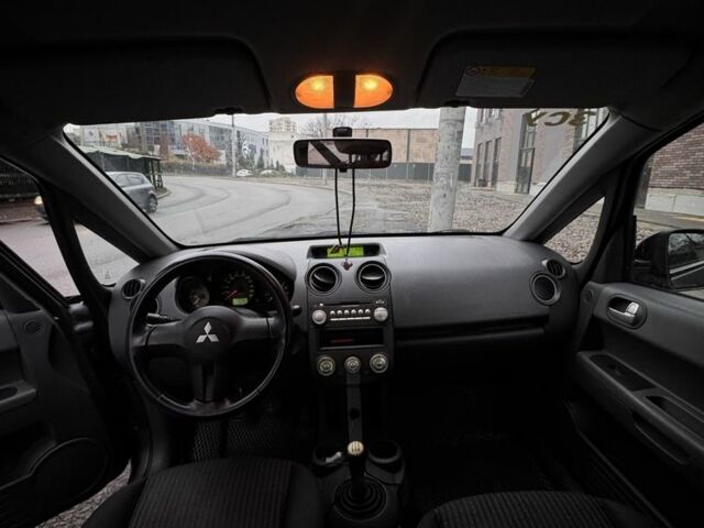 Сірий Міцубісі Кольт, об'ємом двигуна 1.3 л та пробігом 261 тис. км за 3500 $, фото 5 на Automoto.ua