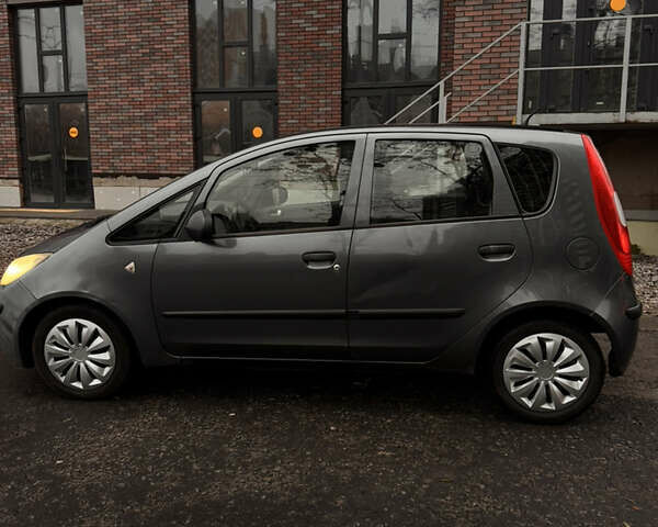 Сірий Міцубісі Кольт, об'ємом двигуна 1.3 л та пробігом 261 тис. км за 3500 $, фото 6 на Automoto.ua