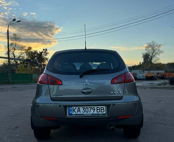 Міцубісі Кольт 2008 у Києві на Automoto.ua Сірий Міцубісі Кольт, об'ємом двигуна 1.33 л та пробігом 212 тис. км за 3900 $, фото 5 на Automoto.ua
