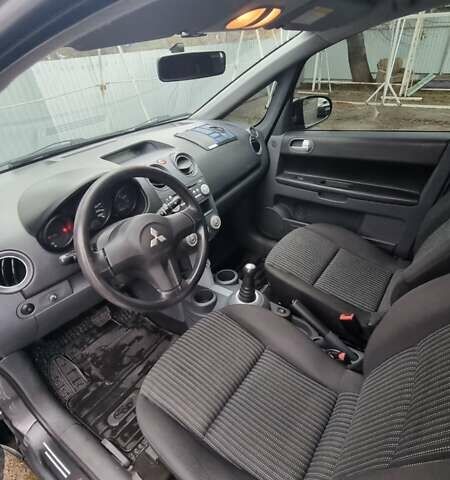 Сірий Міцубісі Кольт, об'ємом двигуна 1.33 л та пробігом 143 тис. км за 4300 $, фото 4 на Automoto.ua