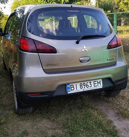 Серый Мицубиси Кольт, объемом двигателя 1.3 л и пробегом 220 тыс. км за 6900 $, фото 12 на Automoto.ua