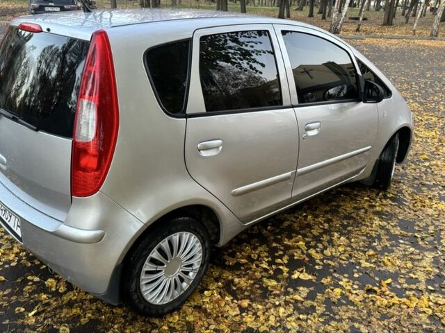 Сірий Міцубісі Кольт, об'ємом двигуна 1.3 л та пробігом 266 тис. км за 4000 $, фото 4 на Automoto.ua