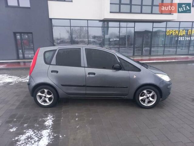 Серый Мицубиси Кольт, объемом двигателя 1.33 л и пробегом 188 тыс. км за 2750 $, фото 3 на Automoto.ua