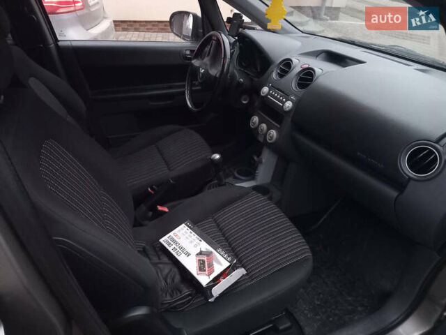 Серый Мицубиси Кольт, объемом двигателя 1.33 л и пробегом 108 тыс. км за 4450 $, фото 4 на Automoto.ua