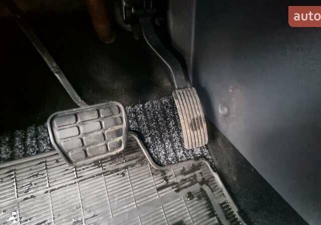 Сірий Міцубісі Кольт, об'ємом двигуна 1.33 л та пробігом 143 тис. км за 4300 $, фото 13 на Automoto.ua