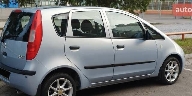 Серый Мицубиси Кольт, объемом двигателя 1.33 л и пробегом 166 тыс. км за 4500 $, фото 2 на Automoto.ua