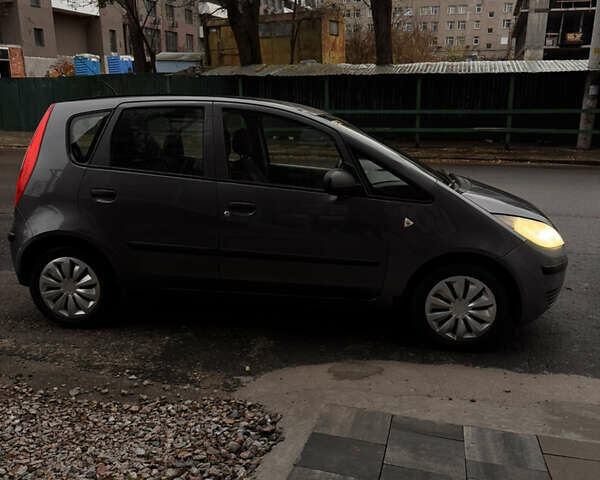 Сірий Міцубісі Кольт, об'ємом двигуна 1.3 л та пробігом 261 тис. км за 3500 $, фото 2 на Automoto.ua