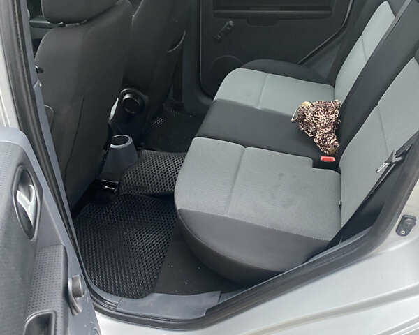 Сірий Міцубісі Кольт, об'ємом двигуна 1.33 л та пробігом 170 тис. км за 6900 $, фото 18 на Automoto.ua