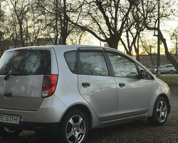 Серый Мицубиси Кольт, объемом двигателя 1.12 л и пробегом 107 тыс. км за 5200 $, фото 6 на Automoto.ua