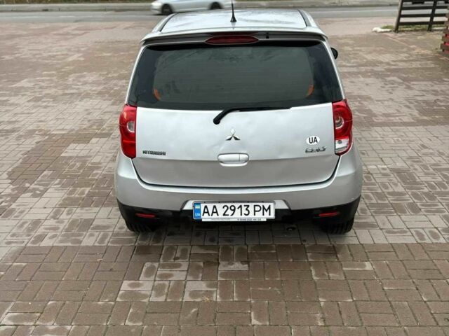 Сірий Міцубісі Кольт, об'ємом двигуна 1.3 л та пробігом 236 тис. км за 2700 $, фото 4 на Automoto.ua