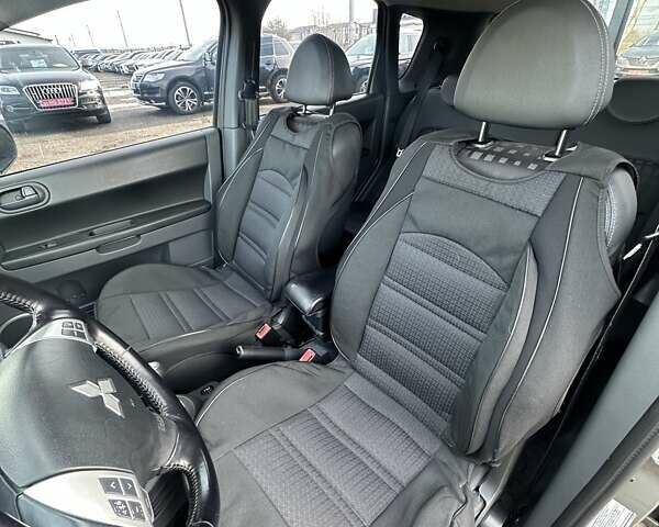 Серый Мицубиси Кольт, объемом двигателя 1.33 л и пробегом 203 тыс. км за 4500 $, фото 12 на Automoto.ua