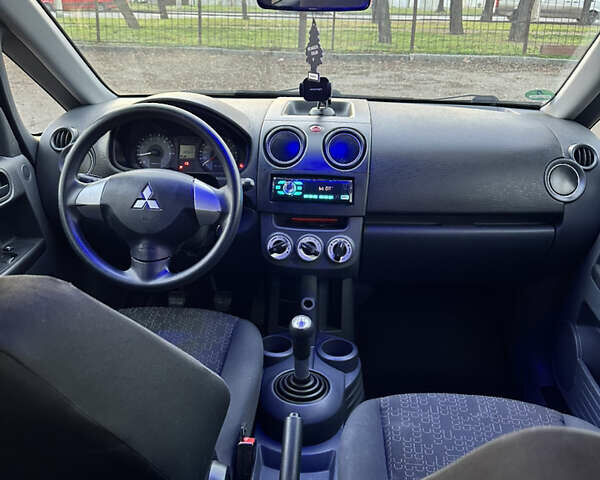 Сірий Міцубісі Кольт, об'ємом двигуна 1.12 л та пробігом 107 тис. км за 5200 $, фото 18 на Automoto.ua