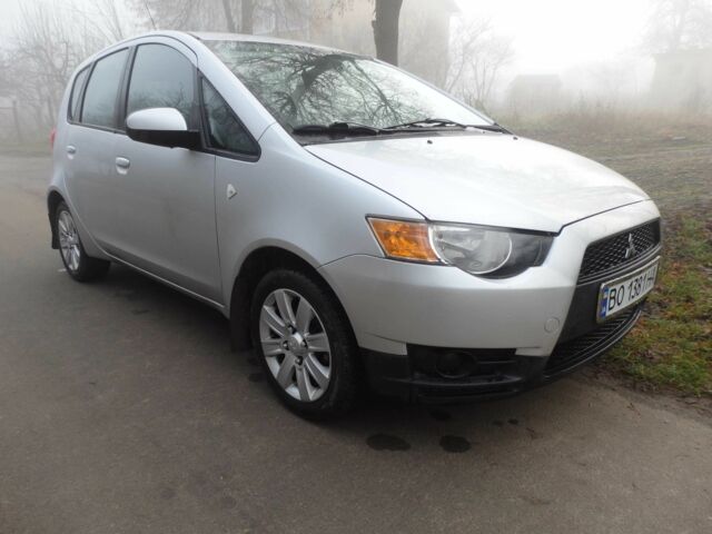 Серый Мицубиси Кольт, объемом двигателя 1.3 л и пробегом 214 тыс. км за 5093 $, фото 2 на Automoto.ua