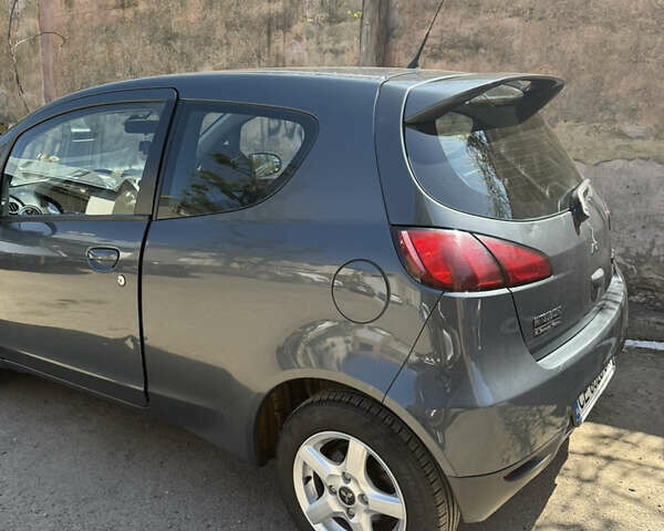Сірий Міцубісі Кольт, об'ємом двигуна 1.33 л та пробігом 144 тис. км за 3600 $, фото 5 на Automoto.ua