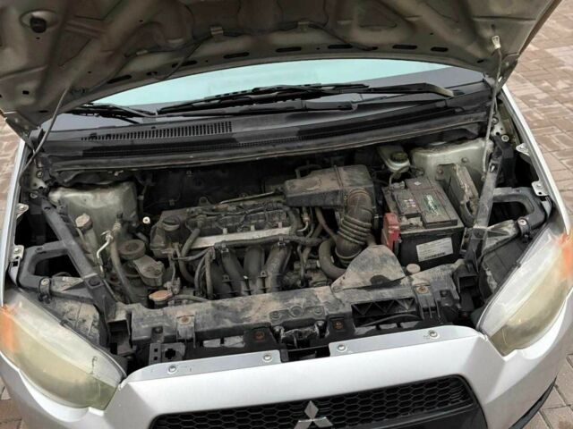 Сірий Міцубісі Кольт, об'ємом двигуна 1.3 л та пробігом 236 тис. км за 2700 $, фото 10 на Automoto.ua