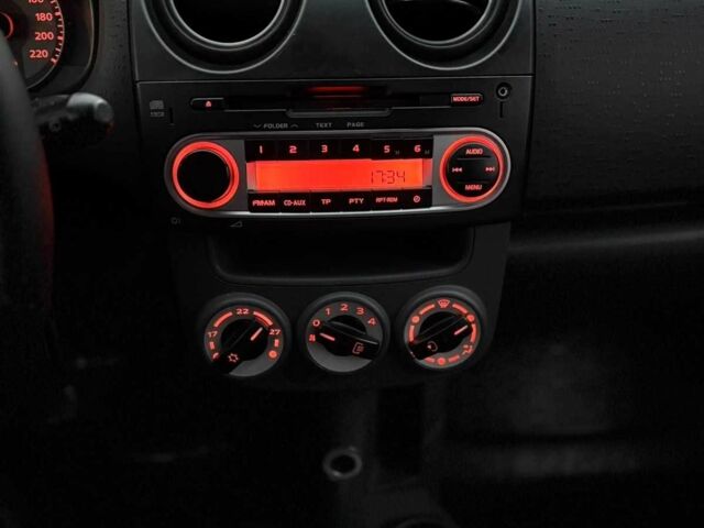 Сірий Міцубісі Кольт, об'ємом двигуна 1.3 л та пробігом 236 тис. км за 2700 $, фото 15 на Automoto.ua