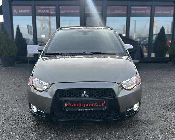 Серый Мицубиси Кольт, объемом двигателя 1.33 л и пробегом 203 тыс. км за 4500 $, фото 1 на Automoto.ua