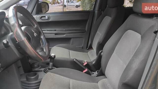 Сірий Міцубісі Кольт, об'ємом двигуна 1.33 л та пробігом 158 тис. км за 4500 $, фото 7 на Automoto.ua