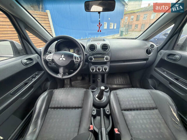Серый Мицубиси Кольт, объемом двигателя 1.33 л и пробегом 170 тыс. км за 3300 $, фото 11 на Automoto.ua