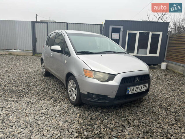 Серый Мицубиси Кольт, объемом двигателя 1.33 л и пробегом 170 тыс. км за 3300 $, фото 2 на Automoto.ua