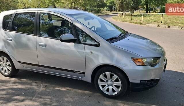 Мицубиси Кольт 2011 в Ровно на Automoto.ua Серый Мицубиси Кольт, объемом двигателя 1.33 л и пробегом 210 тыс. км за 6400 $, фото 14 на Automoto.ua