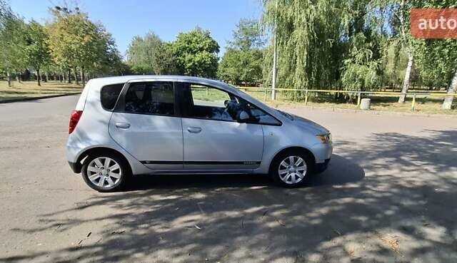 Сірий Міцубісі Кольт, об'ємом двигуна 1.33 л та пробігом 210 тис. км за 6200 $, фото 2 на Automoto.ua