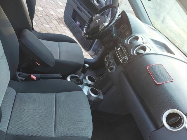 Серый Мицубиси Кольт, объемом двигателя 1.3 л и пробегом 150 тыс. км за 3999 $, фото 8 на Automoto.ua