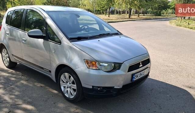 Сірий Міцубісі Кольт, об'ємом двигуна 1.33 л та пробігом 210 тис. км за 6200 $, фото 16 на Automoto.ua