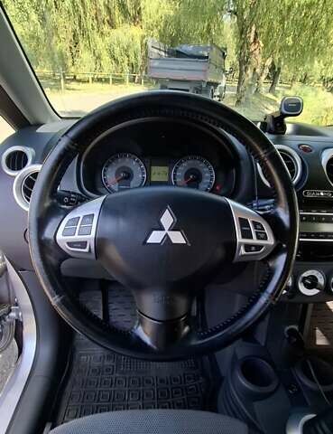 Сірий Міцубісі Кольт, об'ємом двигуна 1.33 л та пробігом 210 тис. км за 6200 $, фото 10 на Automoto.ua