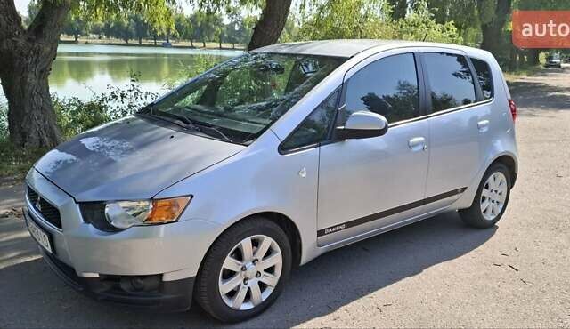 Мицубиси Кольт 2011 в Ровно на Automoto.ua Серый Мицубиси Кольт, объемом двигателя 1.33 л и пробегом 210 тыс. км за 6400 $, фото 21 на Automoto.ua