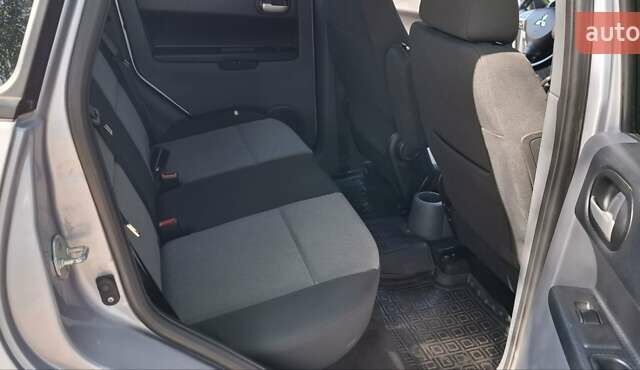 Сірий Міцубісі Кольт, об'ємом двигуна 1.33 л та пробігом 210 тис. км за 6200 $, фото 20 на Automoto.ua