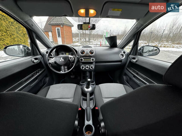 Сірий Міцубісі Кольт, об'ємом двигуна 1.33 л та пробігом 158 тис. км за 7500 $, фото 29 на Automoto.ua