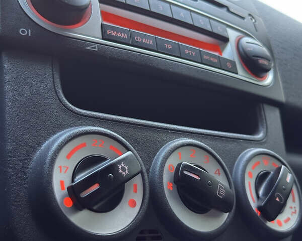 Мицубиси Кольт 2012 в Черновцах на Automoto.ua Серый Мицубиси Кольт, объемом двигателя 1.33 л и пробегом 127 тыс. км за 7200 $, фото 17 на Automoto.ua