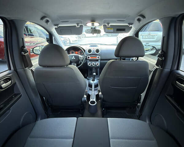 Мицубиси Кольт 2012 в Черновцах на Automoto.ua Серый Мицубиси Кольт, объемом двигателя 1.33 л и пробегом 127 тыс. км за 7200 $, фото 13 на Automoto.ua