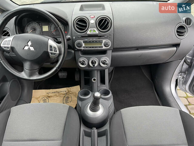 Серый Мицубиси Кольт, объемом двигателя 1.33 л и пробегом 108 тыс. км за 6700 $, фото 23 на Automoto.ua