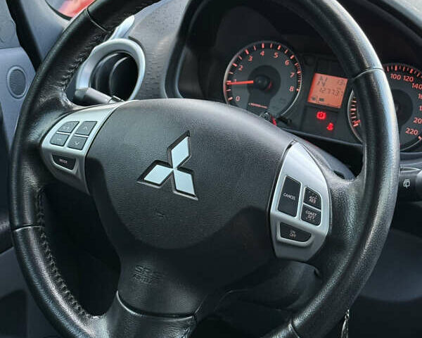 Мицубиси Кольт 2012 в Черновцах на Automoto.ua Серый Мицубиси Кольт, объемом двигателя 1.33 л и пробегом 127 тыс. км за 7200 $, фото 15 на Automoto.ua