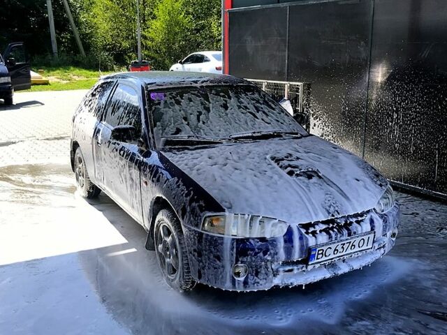 Синий Мицубиси Кольт, объемом двигателя 1.3 л и пробегом 350 тыс. км за 1000 $, фото 2 на Automoto.ua