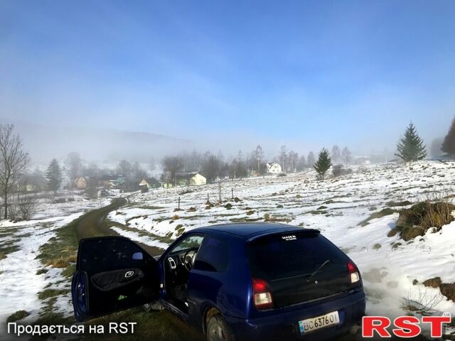 Синий Мицубиси Кольт, объемом двигателя 1.3 л и пробегом 350 тыс. км за 1000 $, фото 4 на Automoto.ua