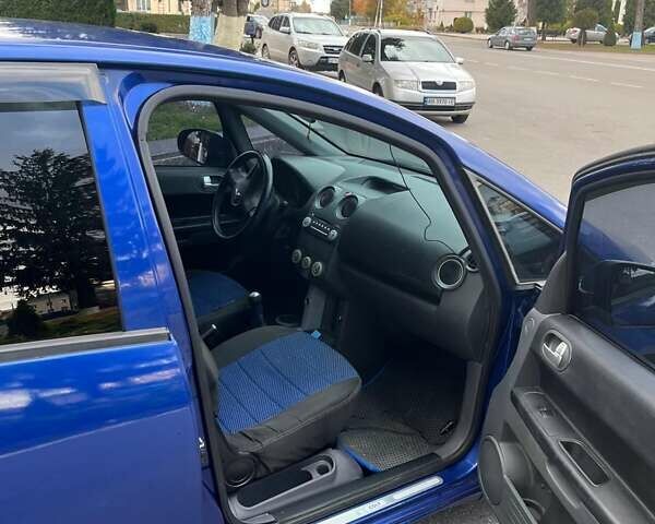 Міцубісі Кольт 2006 у Калиновке на Automoto.ua Синій Міцубісі Кольт, об'ємом двигуна 1.3 л та пробігом 218 тис. км за 3450 $, фото 13 на Automoto.ua