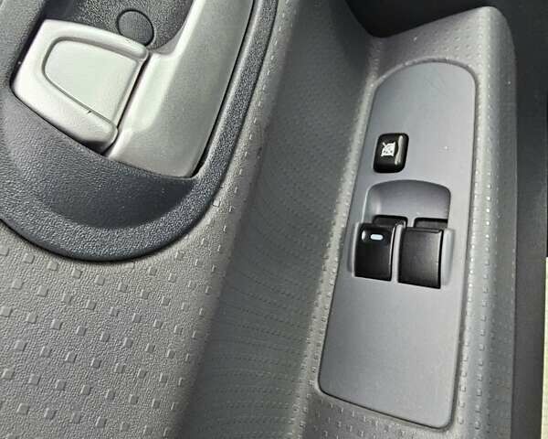 Синій Міцубісі Кольт, об'ємом двигуна 1.33 л та пробігом 170 тис. км за 4500 $, фото 17 на Automoto.ua