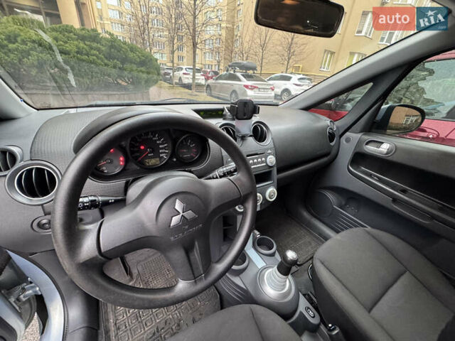 Синий Мицубиси Кольт, объемом двигателя 1.3 л и пробегом 169 тыс. км за 4300 $, фото 4 на Automoto.ua