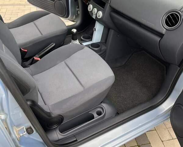 Синій Міцубісі Кольт, об'ємом двигуна 1.3 л та пробігом 170 тис. км за 4799 $, фото 14 на Automoto.ua