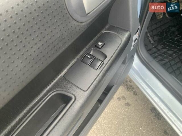 Синий Мицубиси Кольт, объемом двигателя 1.49 л и пробегом 160 тыс. км за 3500 $, фото 13 на Automoto.ua