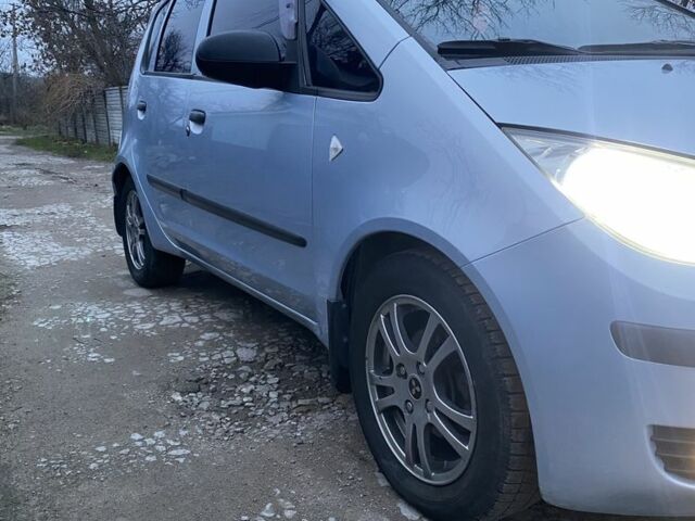 Синий Мицубиси Кольт, объемом двигателя 1.4 л и пробегом 142 тыс. км за 4700 $, фото 2 на Automoto.ua