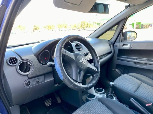 Міцубісі Кольт 2008 у Запоріжжя на Automoto.ua Синій Міцубісі Кольт, об'ємом двигуна 1.3 л та пробігом 180 тис. км за 4999 $, фото 9 на Automoto.ua