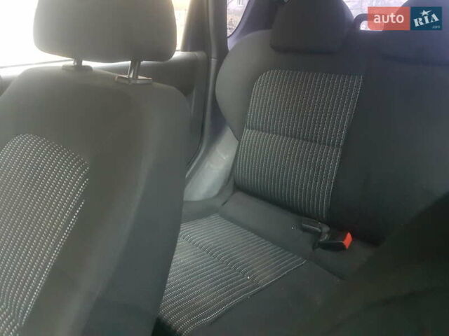 Синий Мицубиси Кольт, объемом двигателя 1.33 л и пробегом 180 тыс. км за 3000 $, фото 1 на Automoto.ua