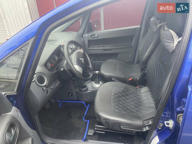 Синій Міцубісі Кольт, об'ємом двигуна 1.33 л та пробігом 132 тис. км за 6000 $, фото 9 на Automoto.ua