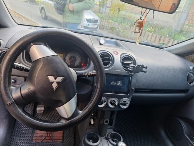 Синій Міцубісі Кольт, об'ємом двигуна 0 л та пробігом 222 тис. км за 3000 $, фото 4 на Automoto.ua